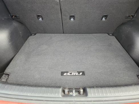 Used 2022 Kia Niro LXS FWD image 29