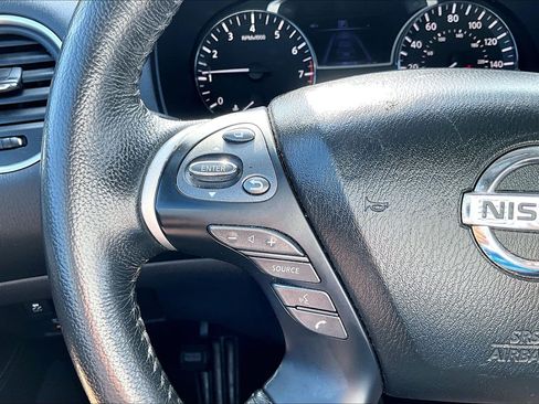 Used 2020 Nissan Pathfinder SV FWD image 22