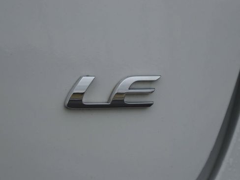 Used 2023 Toyota Corolla LE image 14