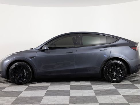 Used 2021 Tesla Model Y Long Range AWD/4WD image 3