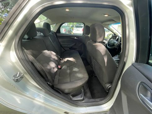 Used 2015 Ford Focus SE w/ Reverse Sensing Package image 22