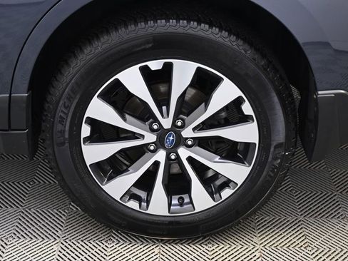 Used 2017 Subaru Outback 2.5i Limited AWD/4WD image 20