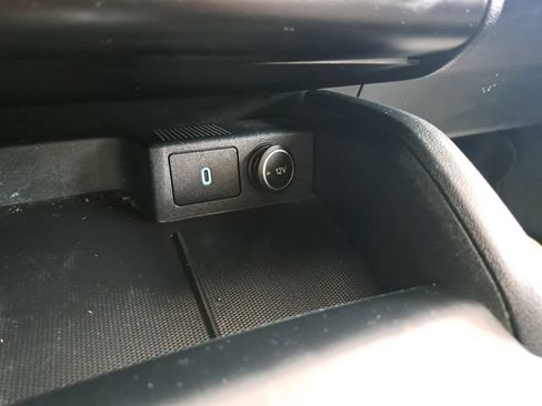 Used 2020 Ford Escape SE FWD image 13
