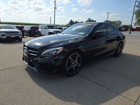 Used 2017 Mercedes-Benz C 300 4MATIC Sedan image 3