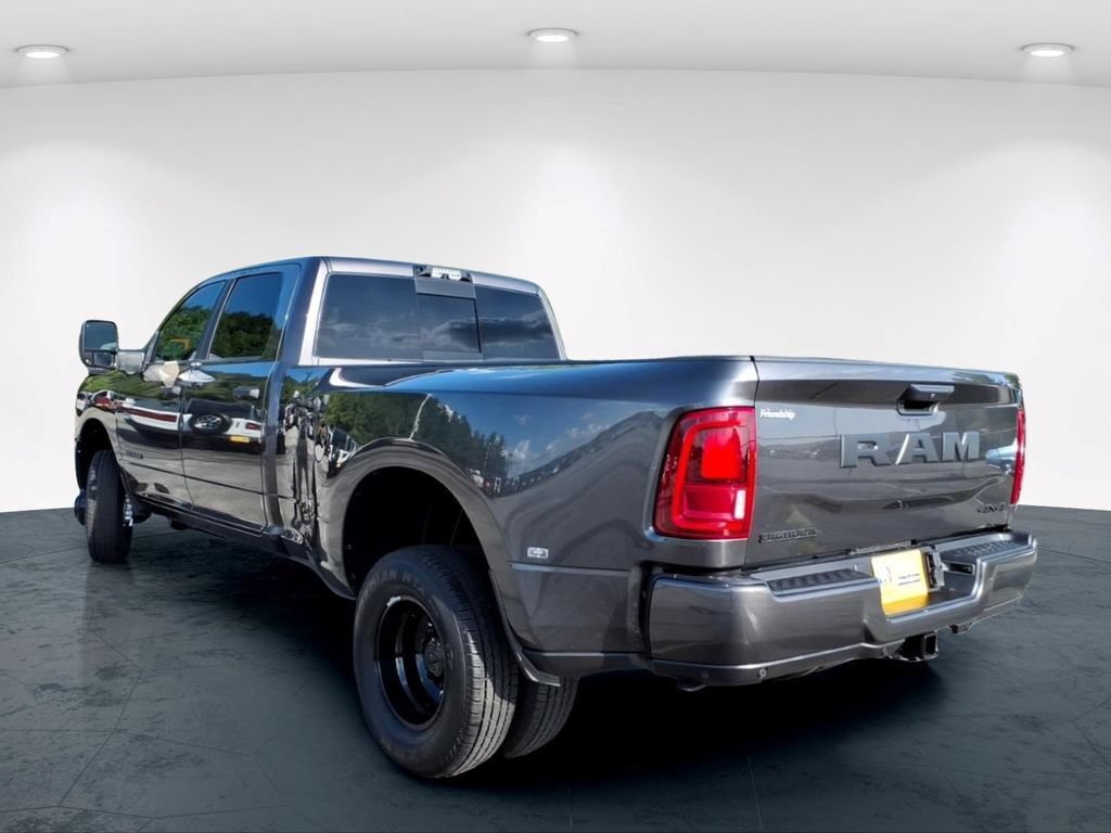 New 2027 RAM 3500 Big Horn AWD/4WD image 7