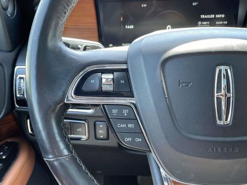 Used 2018 Lincoln Navigator L Reserve AWD/4WD image 37
