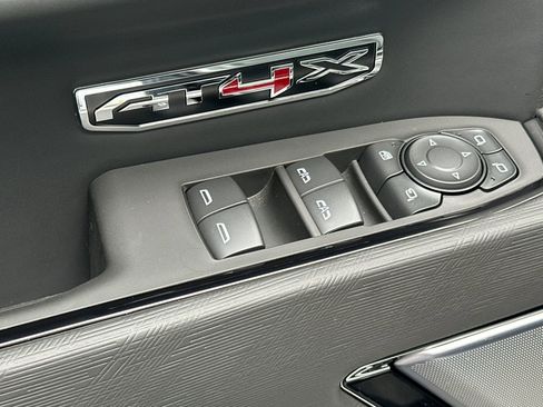 Used 2025 GMC Sierra 1500 AT4X image 13