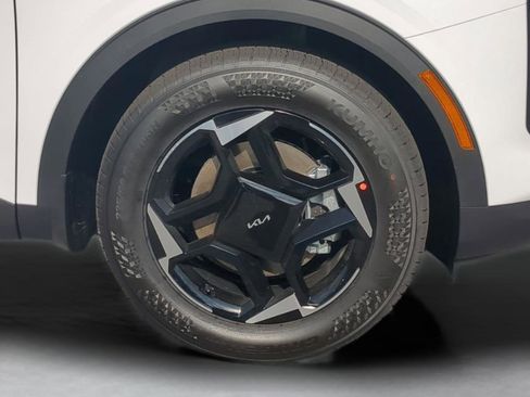 New 2026 Kia Sportage EX image 11