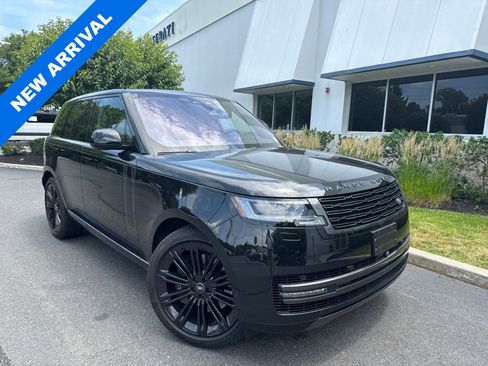 Used 2023 Land Rover Range Rover SE AWD/4WD image 1