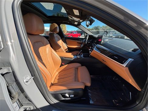 Used 2021 BMW 530i xDrive w/ Premium Package image 45