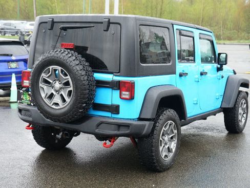 Used 2018 Jeep Wrangler Unlimited Rubicon w/ Connectivity Group image 5