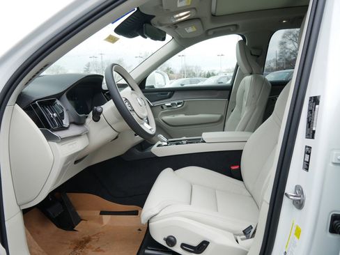 New 2026 Volvo XC90 T8 Ultra AWD/4WD image 5