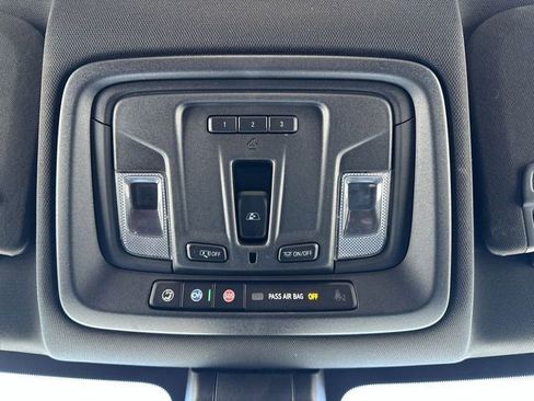 Used 2022 GMC Sierra 1500 AT4 w/ AT4 Premium Package image 19