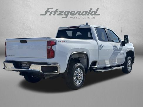 Used 2025 Chevrolet Silverado 2500 LT w/ Convenience Package AWD/4WD image 5
