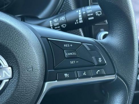 Used 2023 Nissan Kicks SV image 24