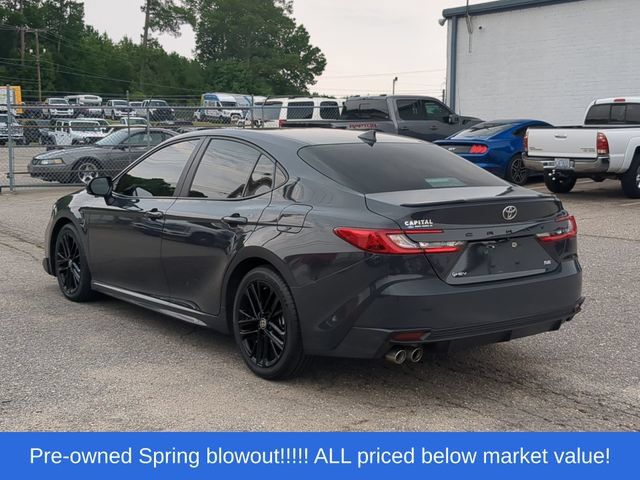 Used 2025 Toyota Camry SE FWD image 11
