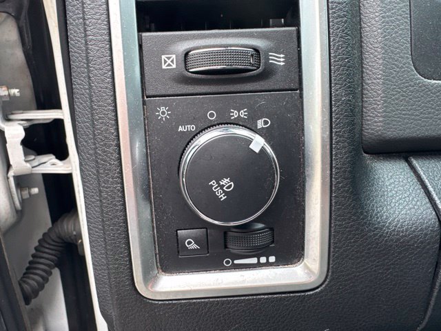 Used 2016 RAM 1500 Big Horn RWD image 16