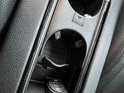 Used 2018 Porsche Panamera 4S image 13