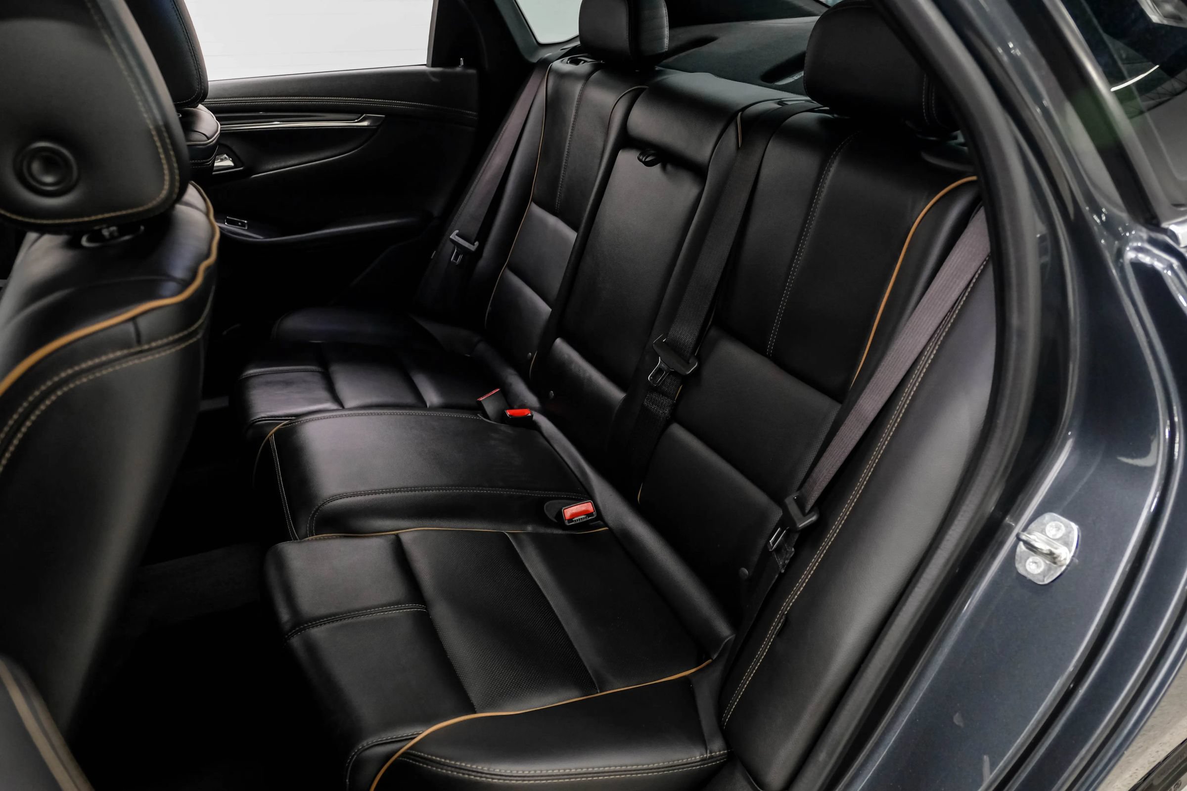 Used 2019 Chevrolet Impala Premier FWD image 15