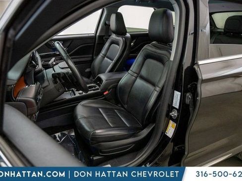 Used 2021 Lincoln Corsair Reserve image 4