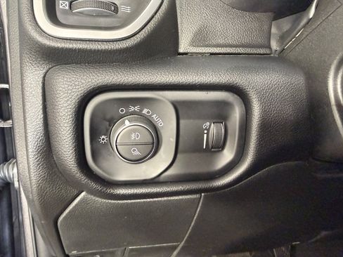 Used 2026 RAM 2500 Big Horn AWD/4WD image 21