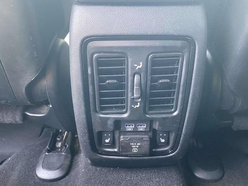 Used 2024 Dodge Durango GT AWD/4WD image 11