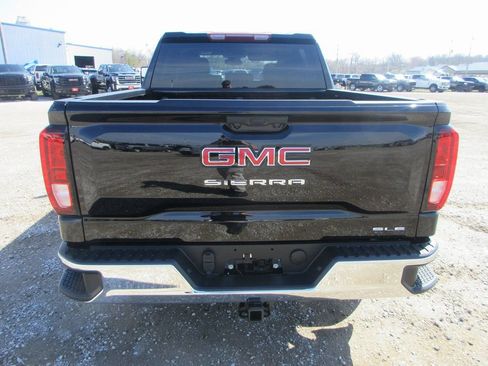 New 2026 GMC Sierra 1500 SLE w/ Max Trailering Package AWD/4WD image 7