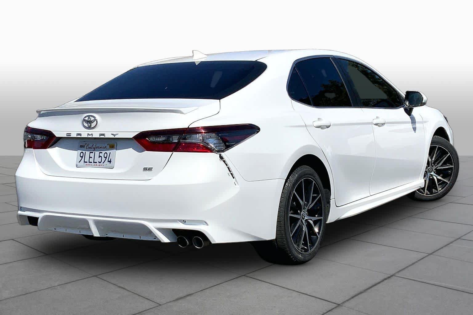 Used 2024 Toyota Camry SE FWD image 12