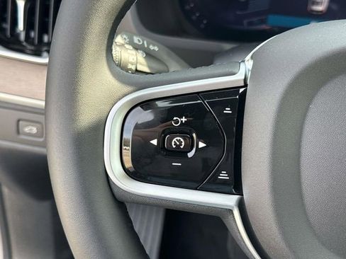 New 2026 Volvo XC90 B6 Ultra image 25