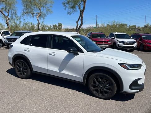 Used 2024 Honda HR-V Sport image 6
