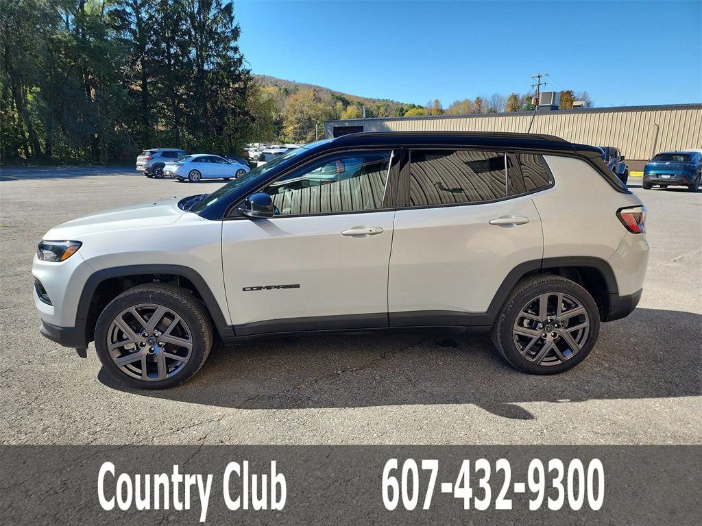 New 2025 Jeep Compass Limited w/ Sun & Sound Group AWD/4WD image 5