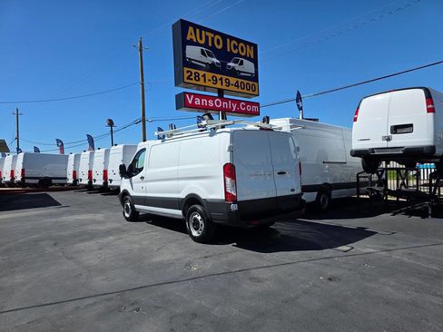 Used 2017 Ford Transit 250 130 Low Roof image 29