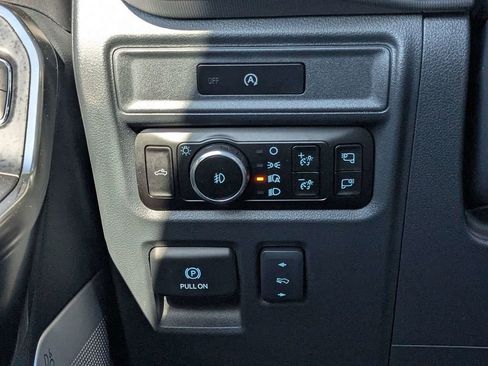 Used 2025 Ford F150 Platinum w/ Equipment Group 702A High AWD/4WD image 18