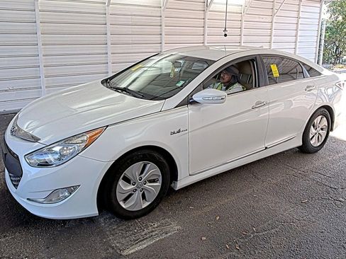 Used 2015 Hyundai Sonata Hybrid FWD image 1