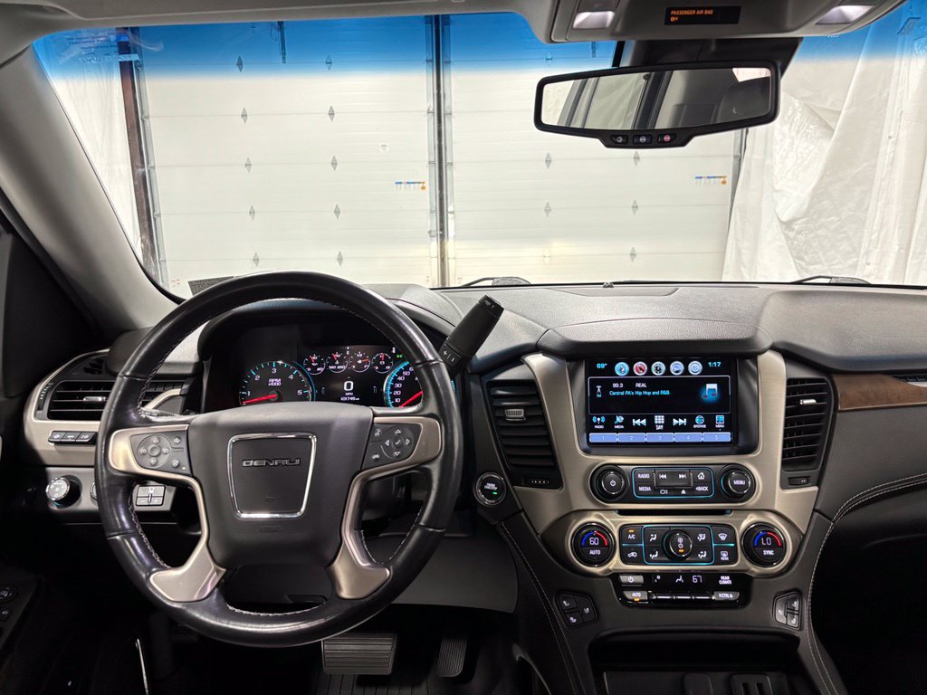 Used 2019 GMC Yukon Denali w/ Open Road Package AWD/4WD image 16