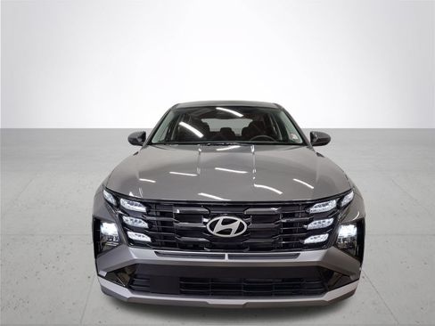 Used 2026 Hyundai Tucson SE AWD/4WD image 3