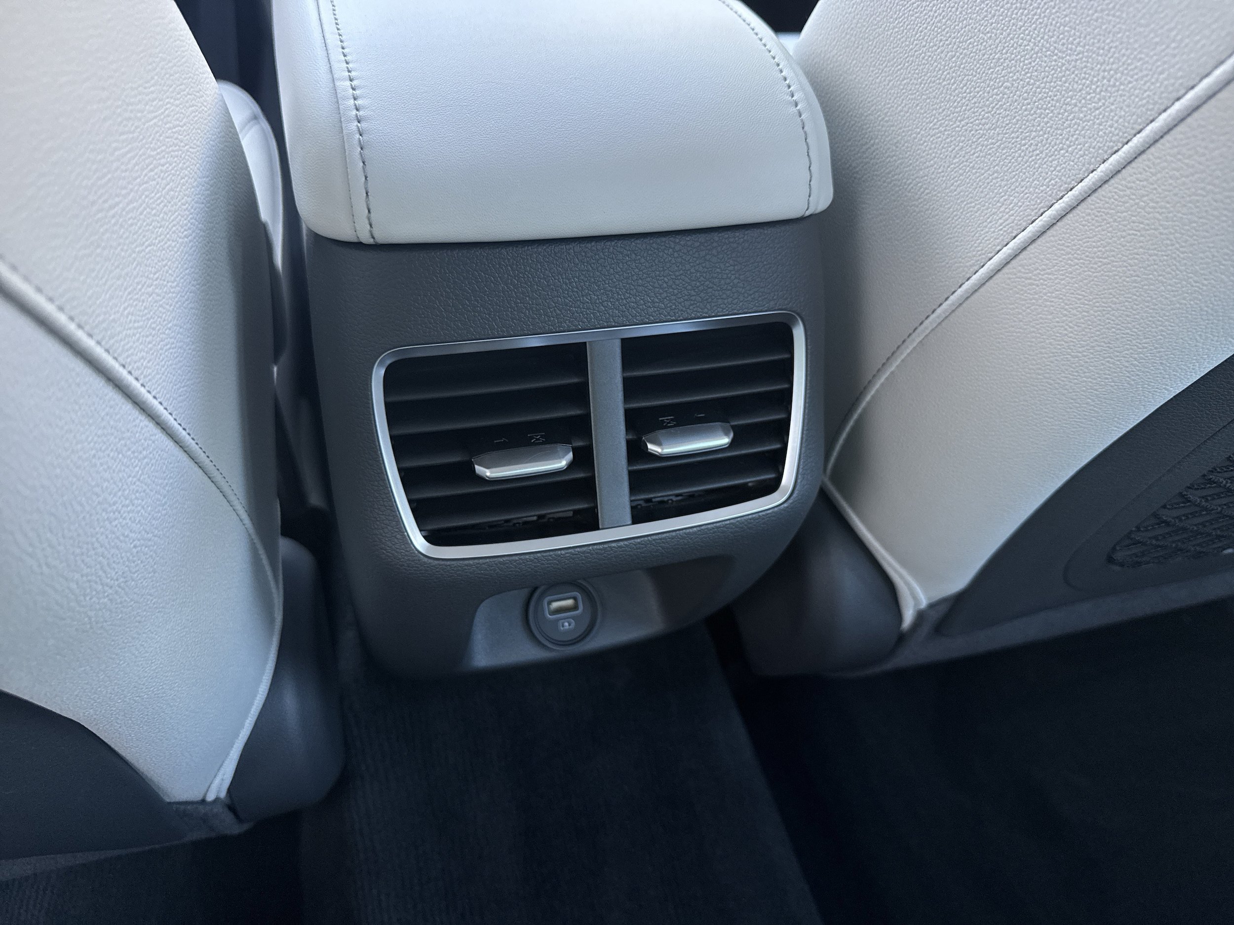 Used 2023 Hyundai Sonata Limited FWD image 17