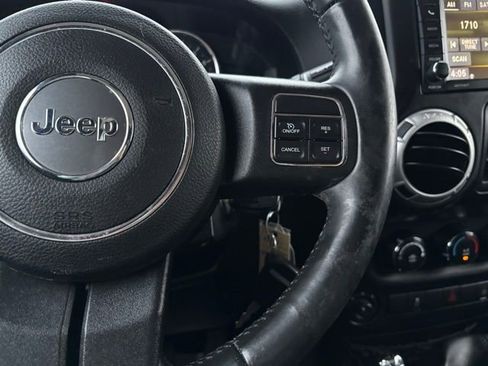 Used 2014 Jeep Wrangler Unlimited Rubicon w/ Connectivity Group image 32