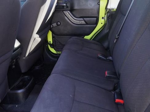 Used 2017 Jeep Wrangler Unlimited Sport w/ Connectivity Group image 12