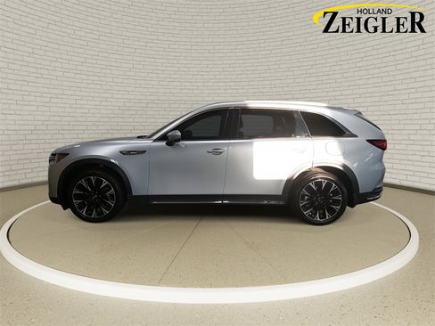 Used 2024 MAZDA CX-90 Plug-In Hybrid w/ Premium Pkg image 8