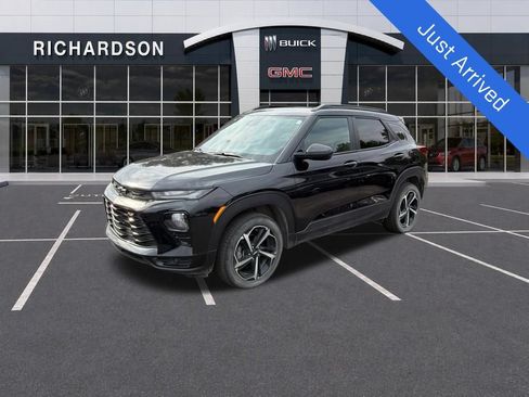 Used 2023 Chevrolet TrailBlazer RS w/ Convenience Package AWD/4WD image 1