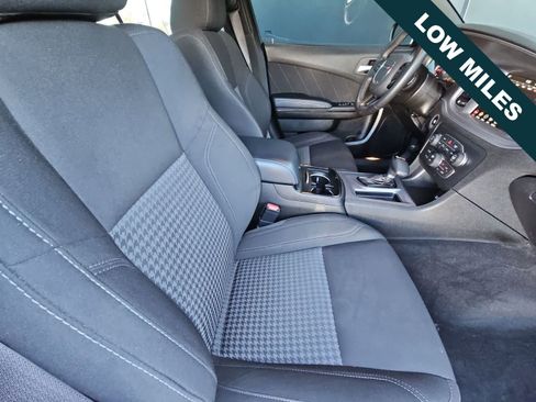 Used 2023 Dodge Charger SXT w/ Blacktop Package image 18