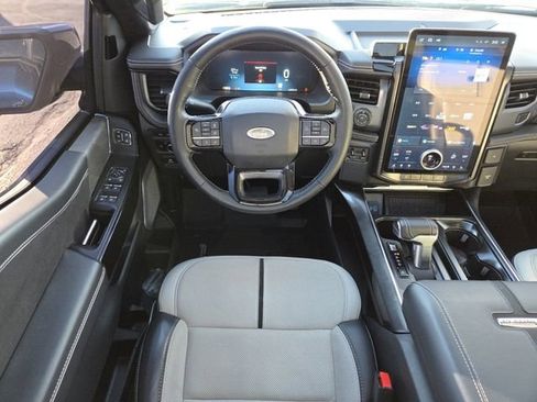 Used 2023 Ford F150 Lightning Platinum image 37