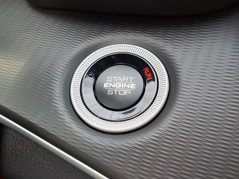 New 2025 Jeep Grand Cherokee L Altitude image 23