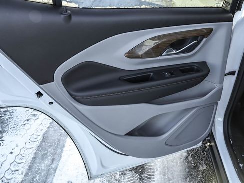 Used 2020 GMC Terrain SLE w/ Driver Convenience Package image 25