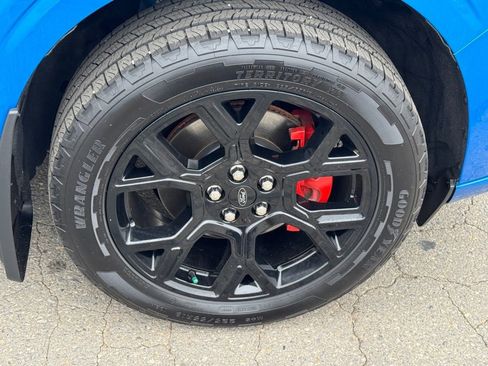 Used 2025 Ford Maverick Lobo image 29