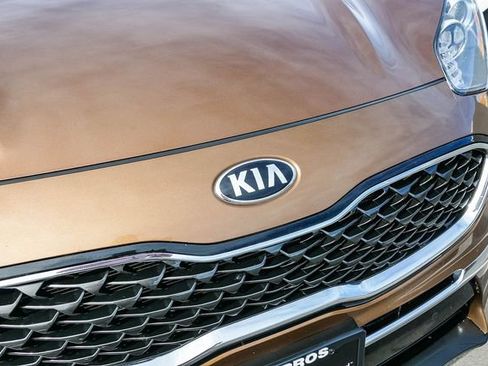 Used 2021 Kia Sportage EX w/ EX Technology Package FWD image 4