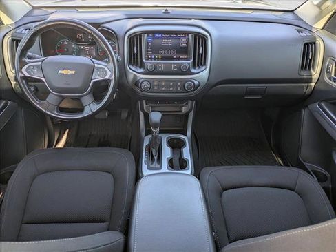 Used 2022 Chevrolet Colorado LT w/ LT Convenience Package image 16