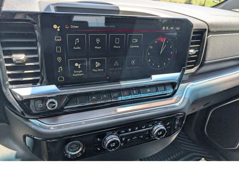 Used 2024 GMC Sierra 1500 SLT image 14