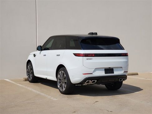 New 2025 Land Rover Range Rover Sport Dynamic SE image 3